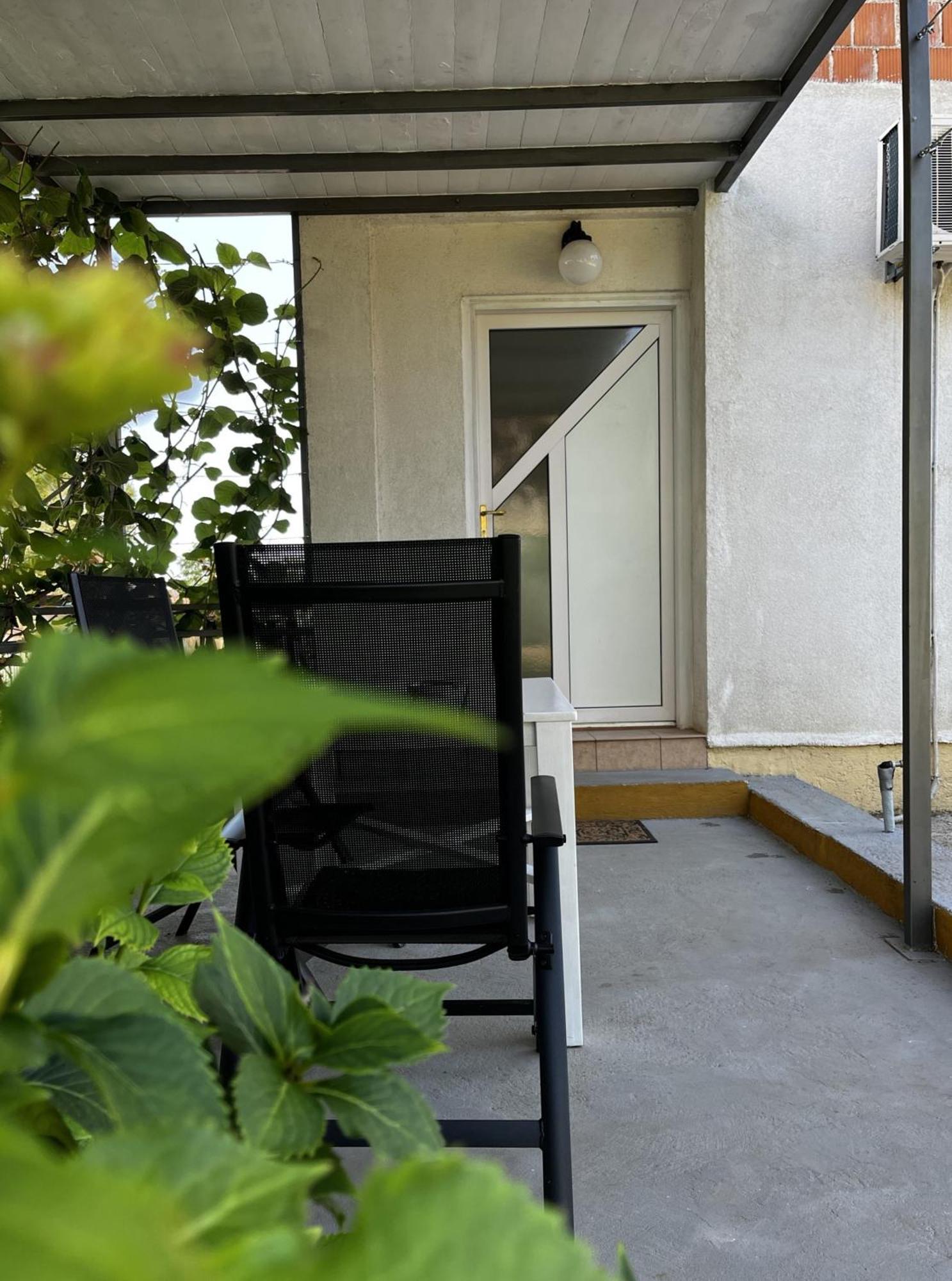 Apartments And Room Markovic Rovinjsko Selo Eksteriør bilde